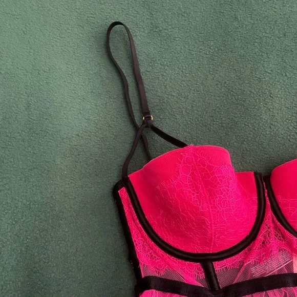 Victoria’s Secret Black Cage Babydoll - Picture 5 of 13